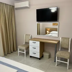 Luxury , Sarandë Albanien